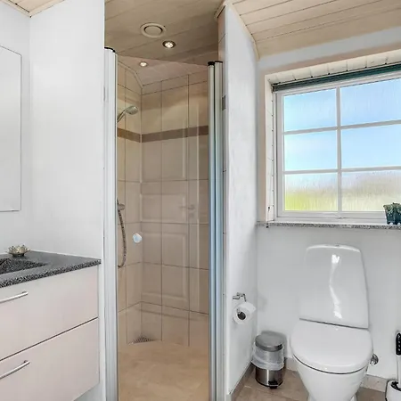 Cozy Home In Ringkobing With Sauna Сasa de vacaciones