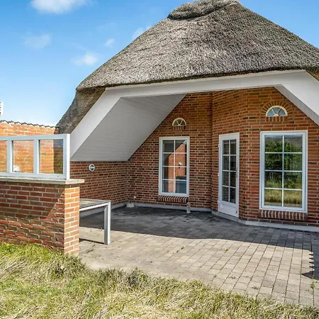 Holiday home Front In Ringkobing With Kitchen