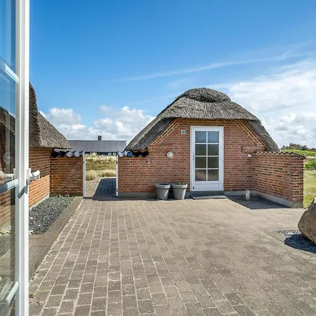 Cozy Home In Ringkobing With Sauna *