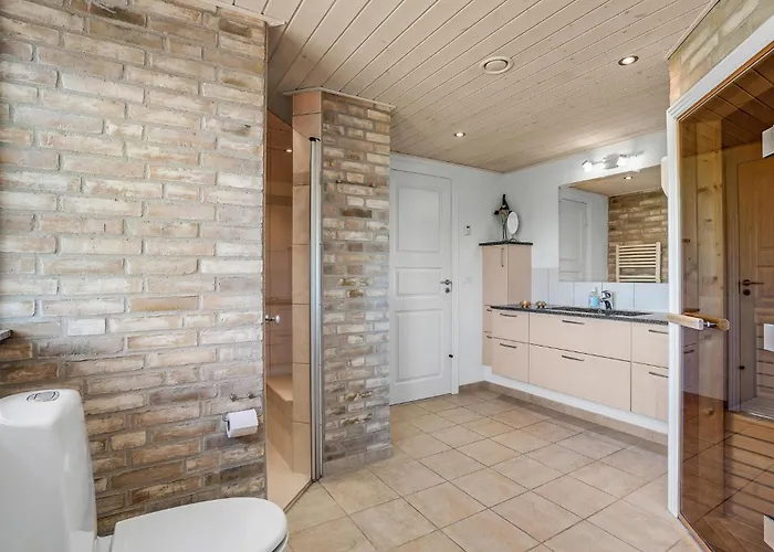 77 With Hot Tub בית נופש *