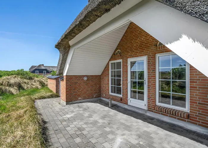 77 With Hot Tub בית נופש *